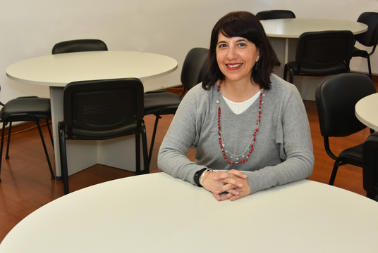 "A los emprendedores de la economía social y solidaria les cuesta salir del lugar de la subsistencia y pensarse como empresa formal" - Entrevista a Romina Saullo