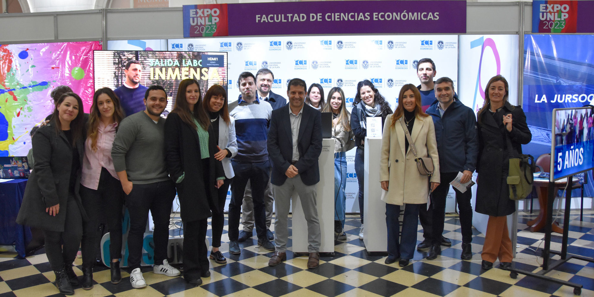 Autoridades de la FCE se hicieron presentes en la inauguración de la Expo