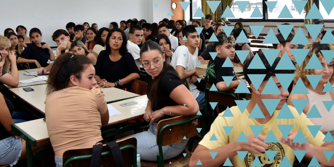 Curso de Introducción a los Estudios Universitarios [LA, CP, LE, LT y TC]