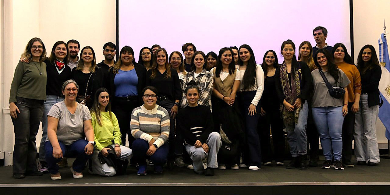 Visita de estudiantes de la Tecnicatura al INAES